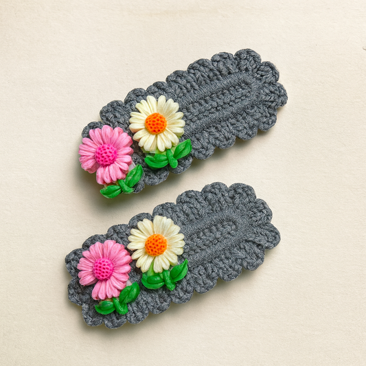 🌼 Daisy Tales Grey – Handmade Crochet Hair Clip with 3D Daisies | Stylish Hair Accessory for Girls & Women