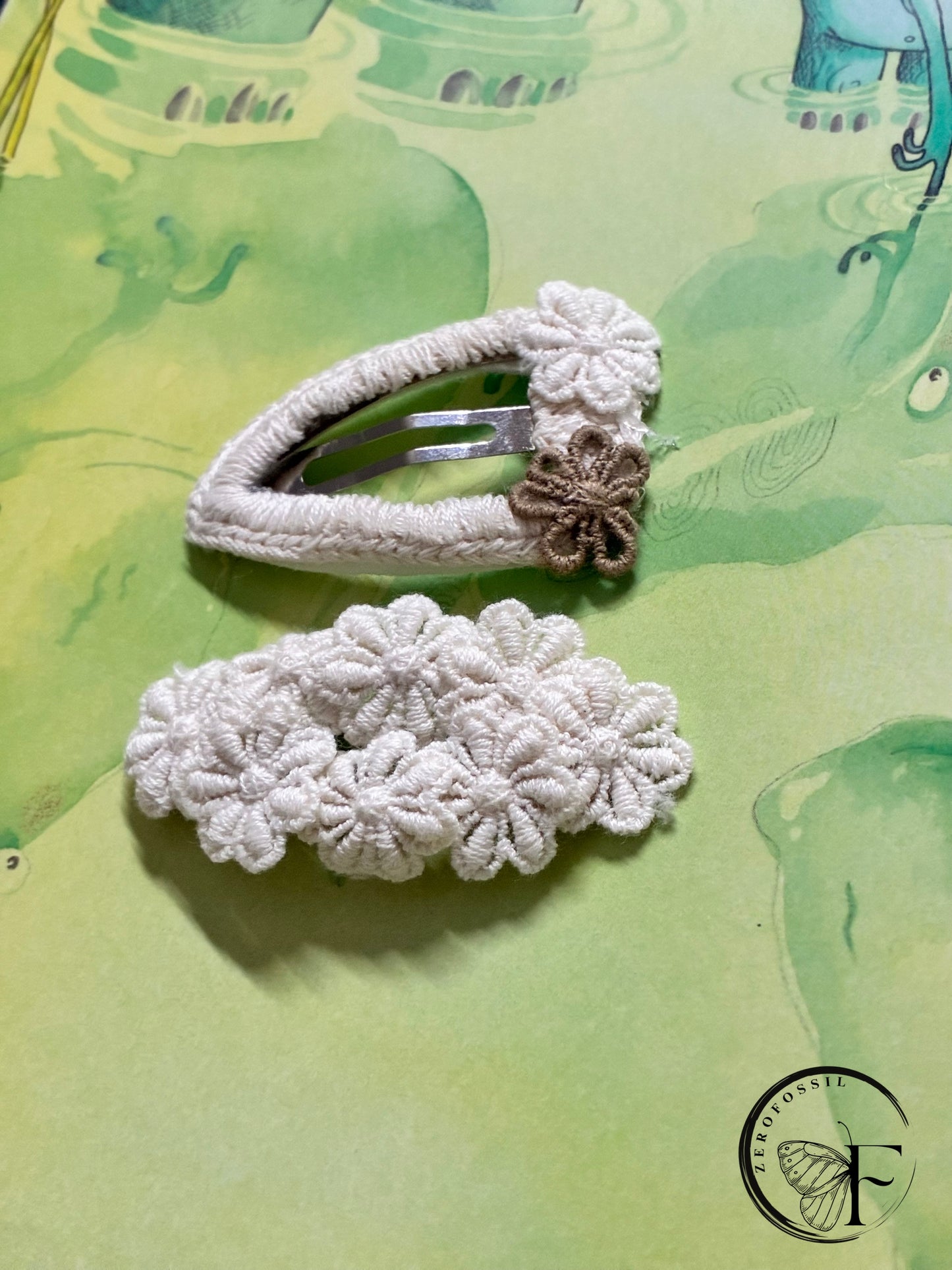 Vanilla Blossom Crochet Hair Clip Combo – Elegant Handmade Floral Hair Accessories