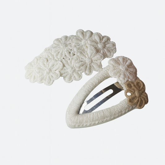 Vanilla Blossom Crochet Hair Clip Combo – Elegant Handmade Floral Hair Accessories