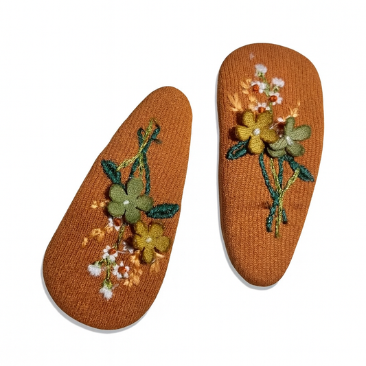 🌼 Amber Bloom Crochet Hair Clip – Rustic Floral Charm for Monsoon Style | Handmade by ZeroFossil