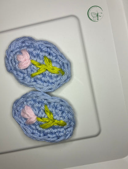 Bloomstitch botanical hair clips with delicate hand embroidery – soft yarn accessories for spring outfits